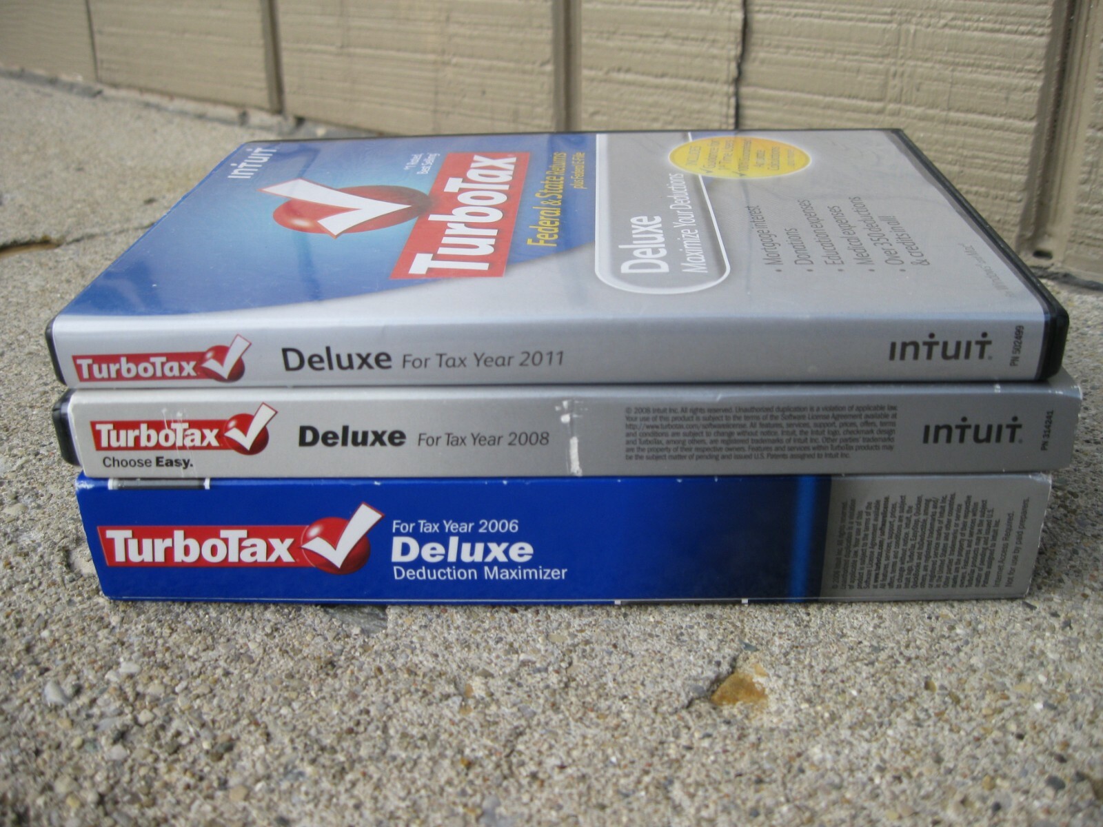 Lot 3 Turbo Tax Deluxe: 2006 + 2008 + 2011 All Federal + State VG Cnd Fst Ship