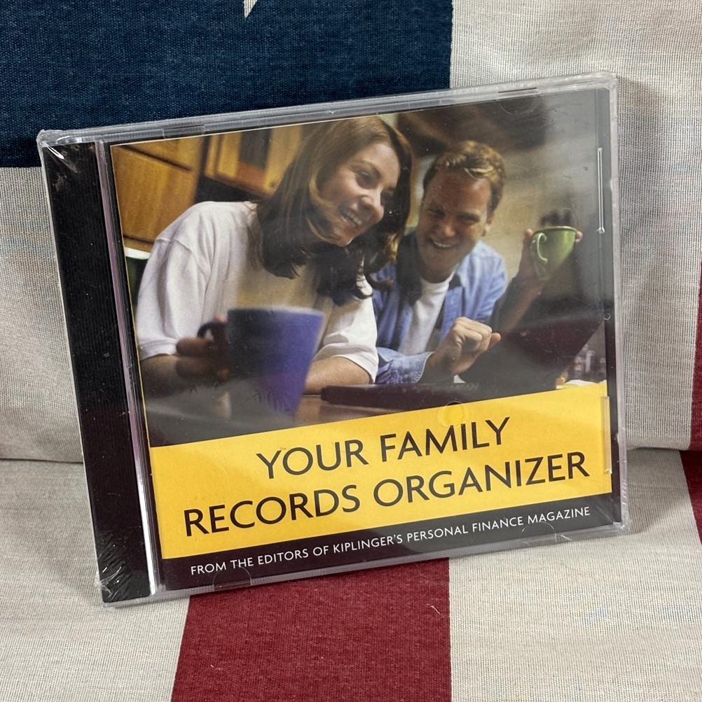 YOUR FAMILY RECORDS ORGANIZER software CD-Rom personal & financial 2003 assets