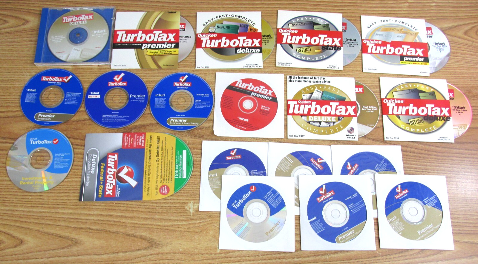 TURBOTAX DISC LOT OF 19 DISCS TOTAL / FROM LATE 1990’S ON UP / VARIETY OF YEARS