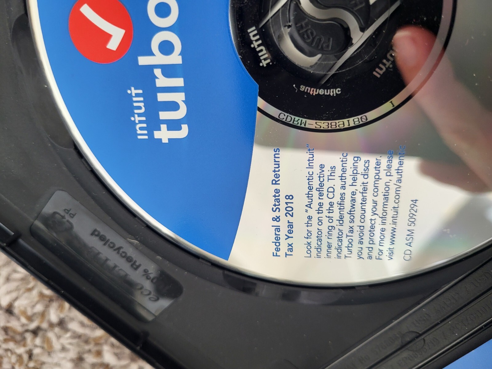 Intuit TurboTax Deluxe 2018, Federal and State Tax Returns, Pre-owned CD