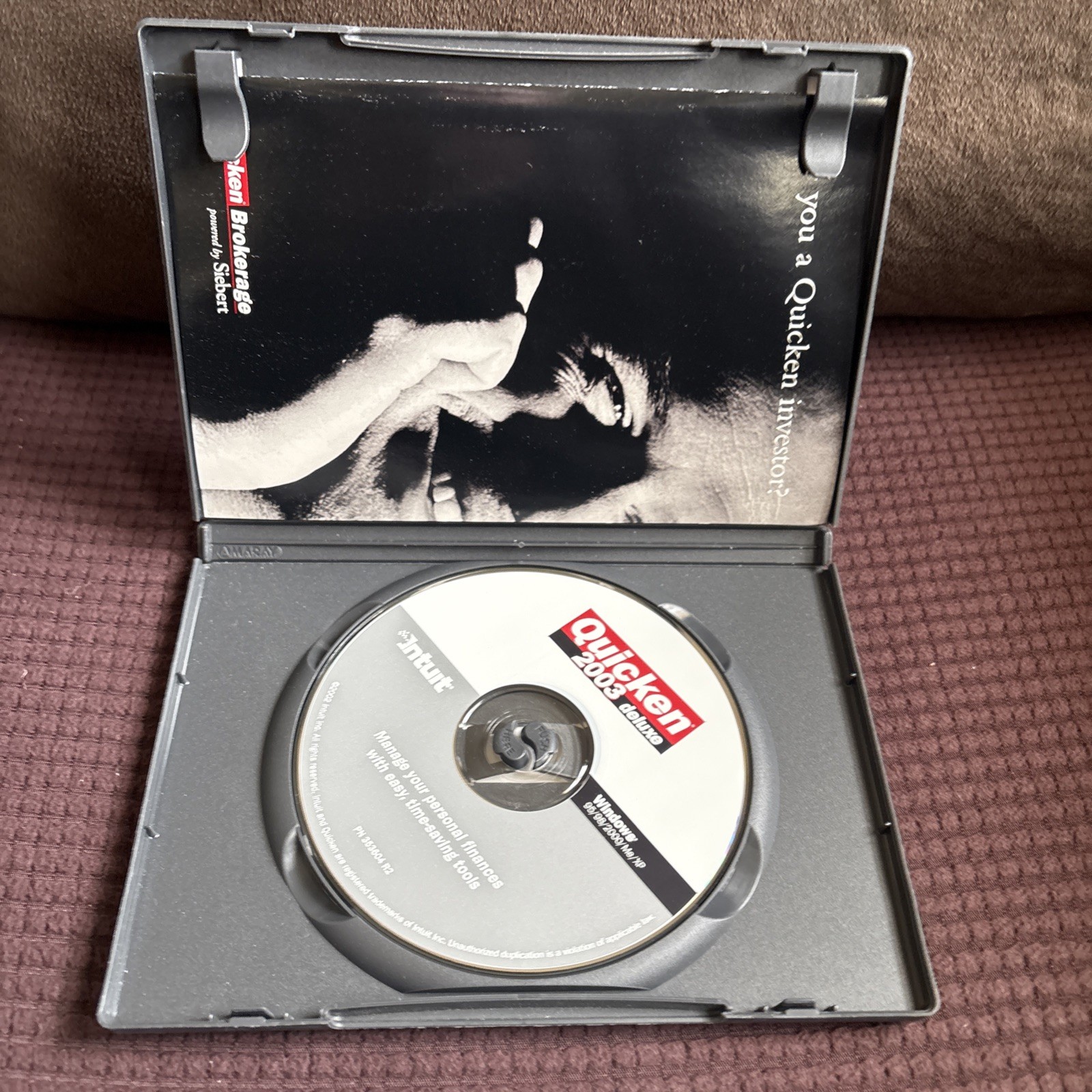 Intuit Quicken 2003 Deluxe For Windows PC w/ Insert, VGC Fast Free Shipping