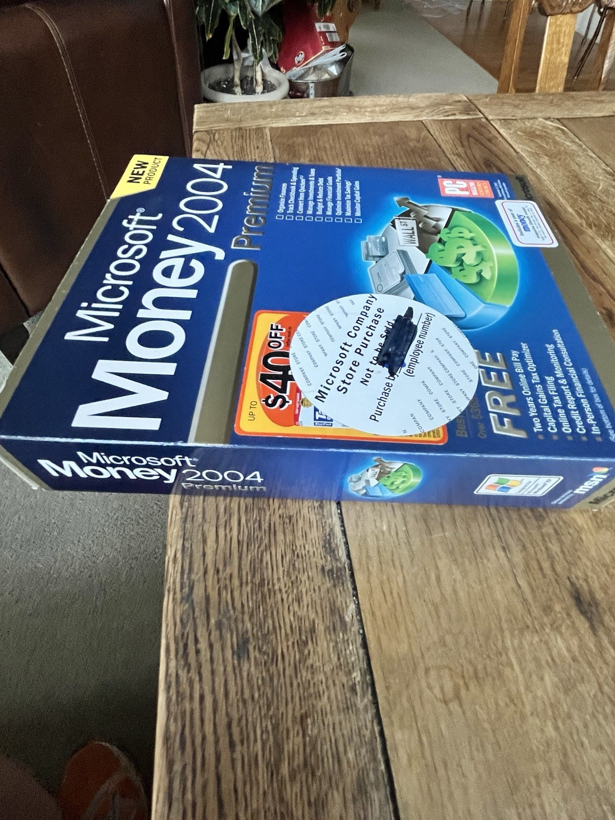 Microsoft Money 2004 Deluxe For Windows – Complete Retail Box | Employee Promo