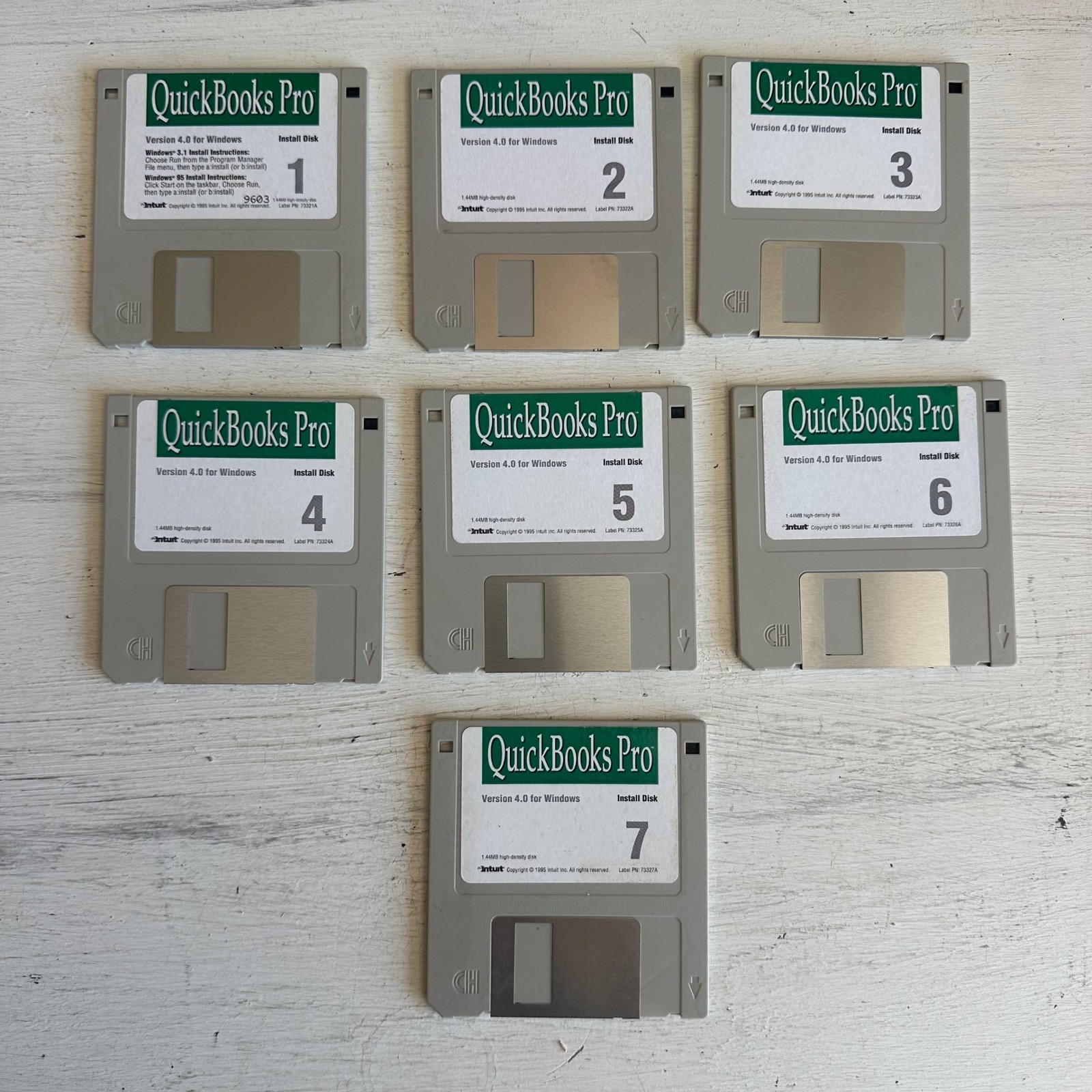 Intuit QuickBooks Pro Version 4.0 Windows 3.5 Floppy Disks Set of 7 1995 Vintage