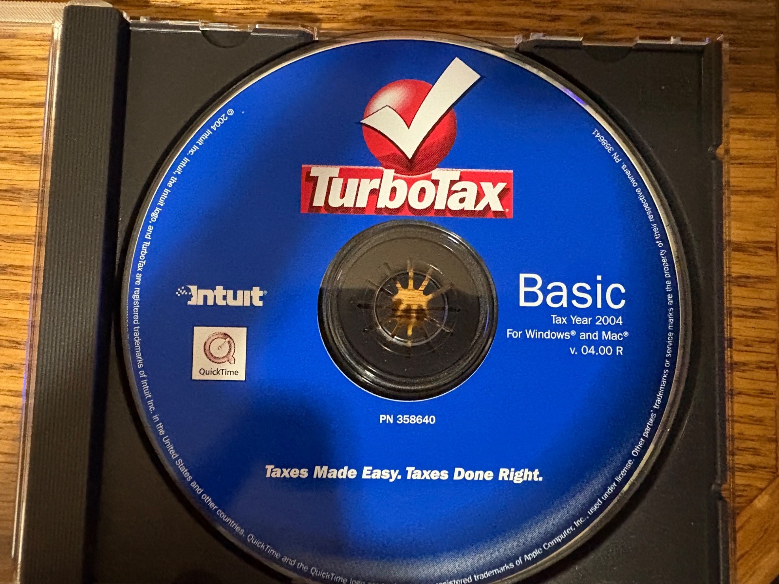 Intuit Turbotax Basic 2004 Software in Jewel Case