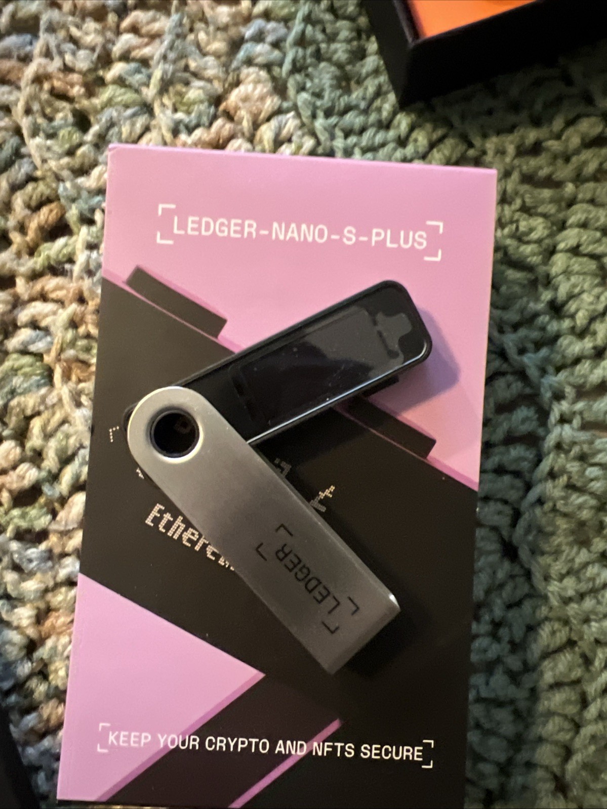 LEDGER-NANO-S-PLUS