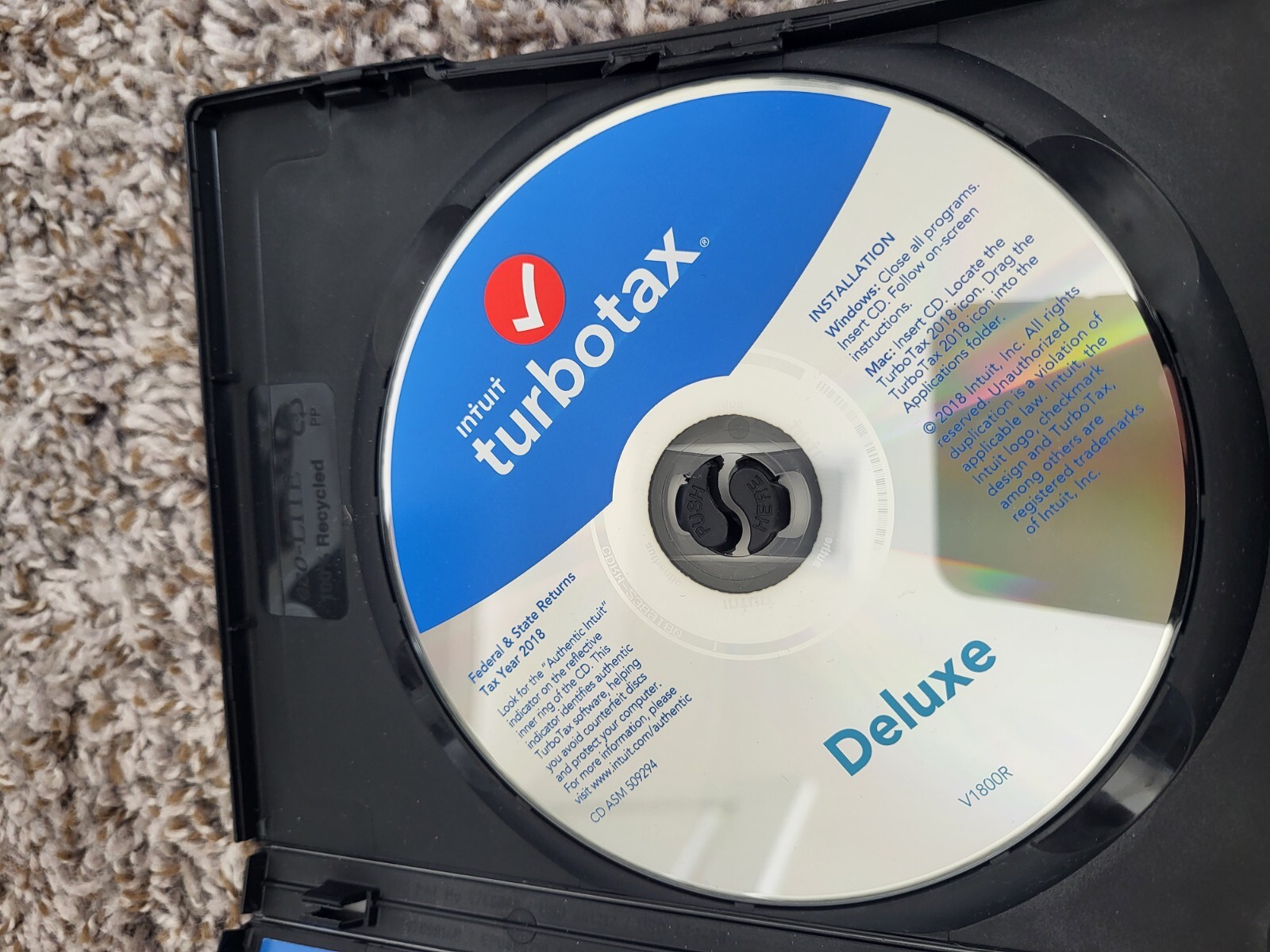 Intuit TurboTax Deluxe 2018, Federal and State Tax Returns, Pre-owned CD