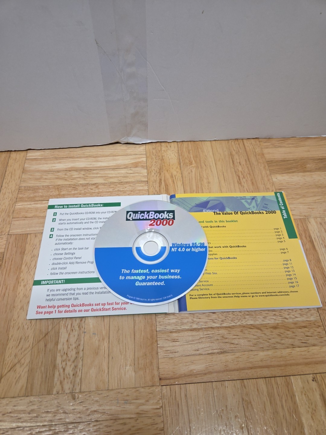 Quicken Intuit QuickBooks 2000 Accounting Software CD-ROM Windows – Complete