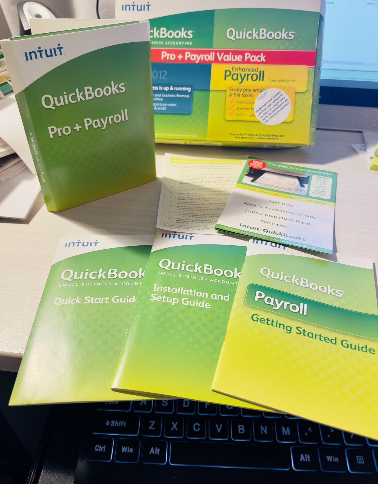 2012 Quickbooks Pro + Payroll 2in1 Value For Win XP7 small Business Accounting