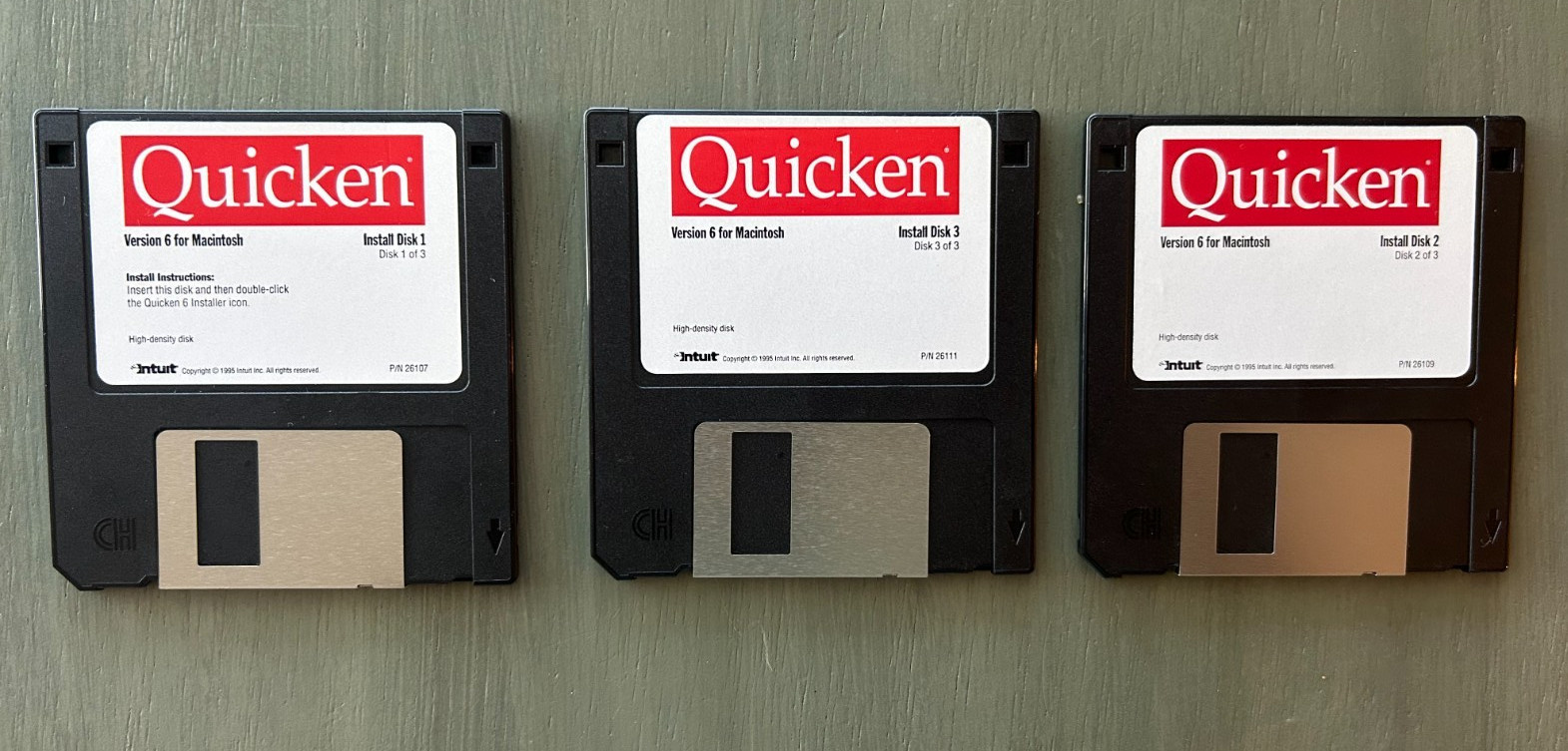 Quicken for Macintosh Version 6 • (3) 3.5″ Floppy Disks Software Intuit 1995