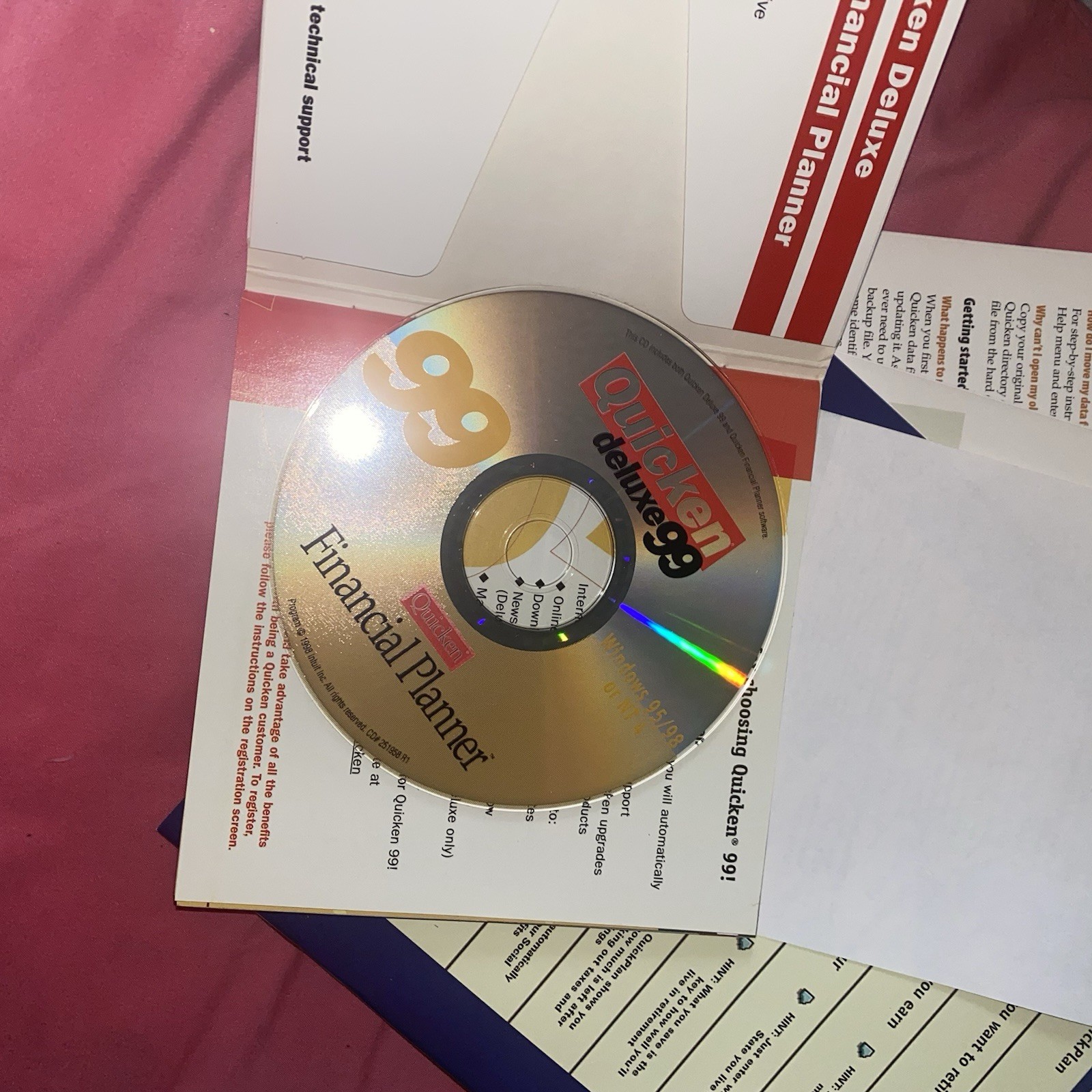 Quicken Suite 99 For Windows 95 / 98 / NT w/Family Lawyer & Financial Planner