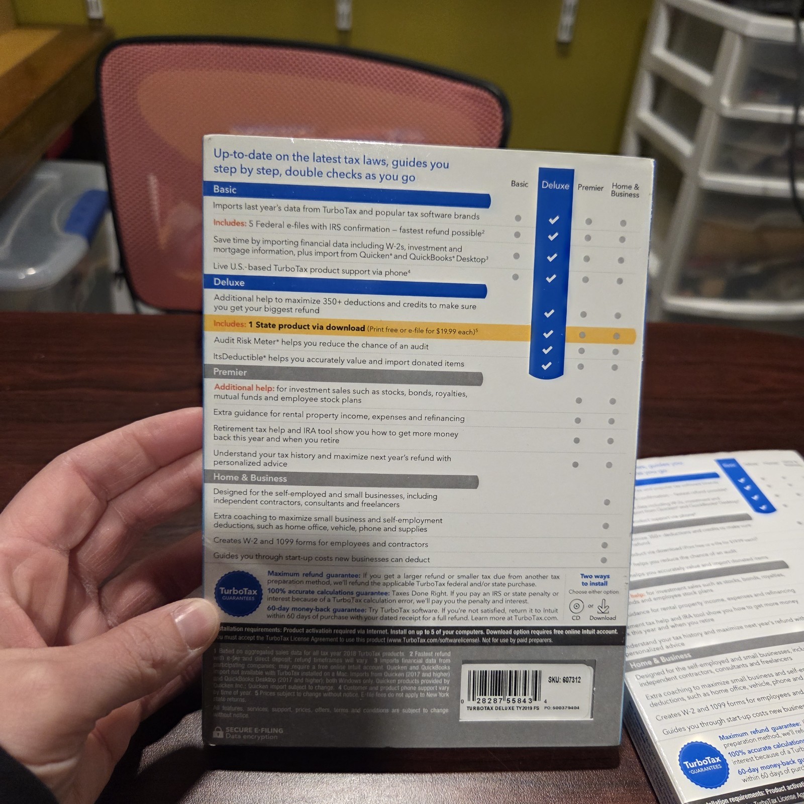 Intuit Turbotax Cd’s For Windows And Mac (2discs)