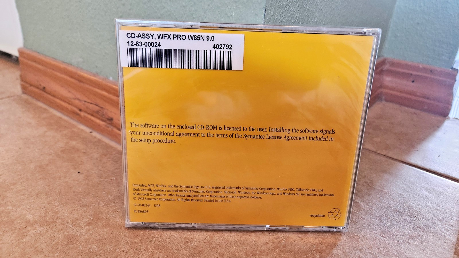 WinFax Pro Version 9.0 software for Windows OS Symantec New Factory Sealed 1998