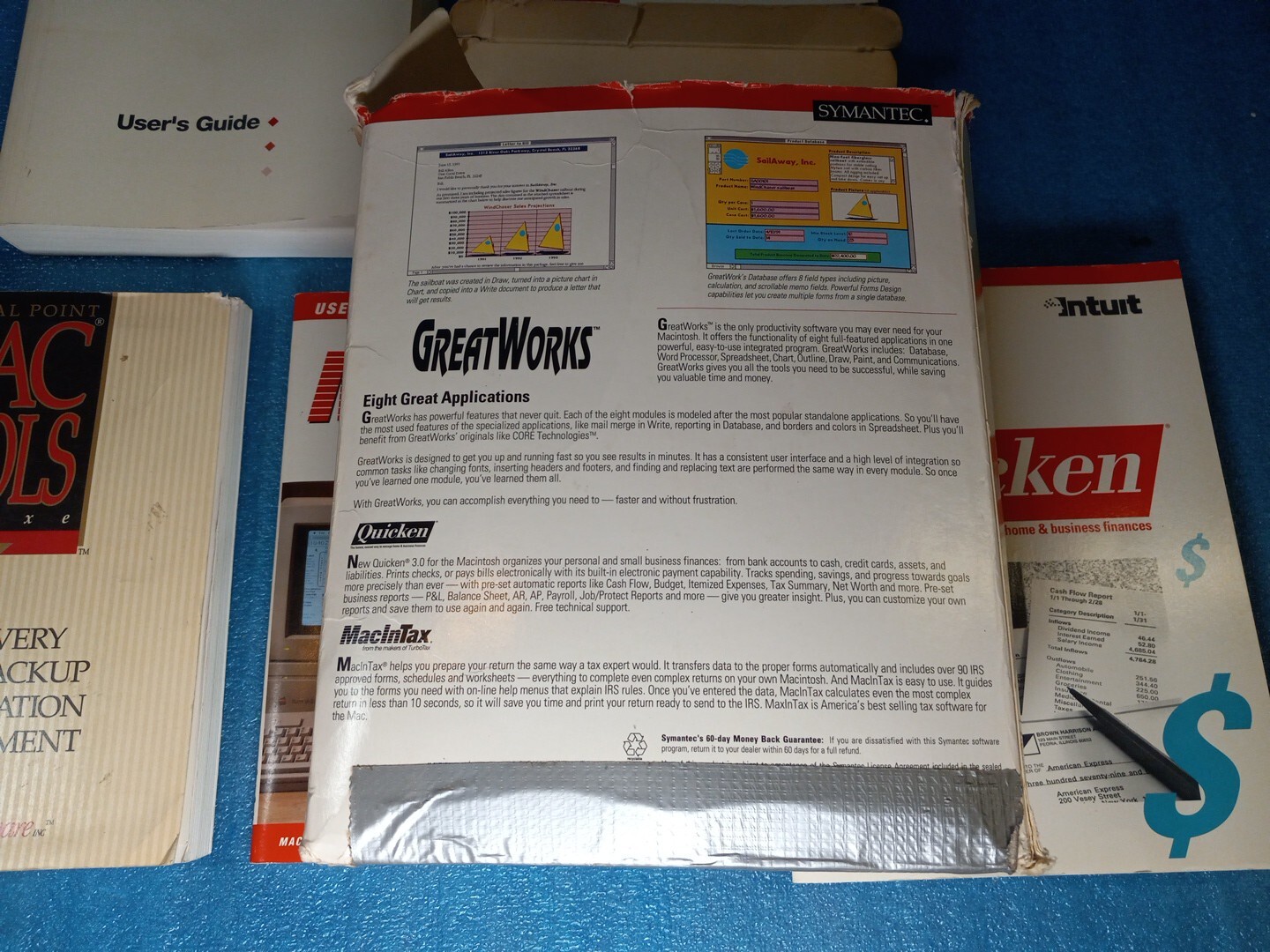 Symantec Macintosh Business Bundle MacInTax Quicken GreatWorks System 7 Apple