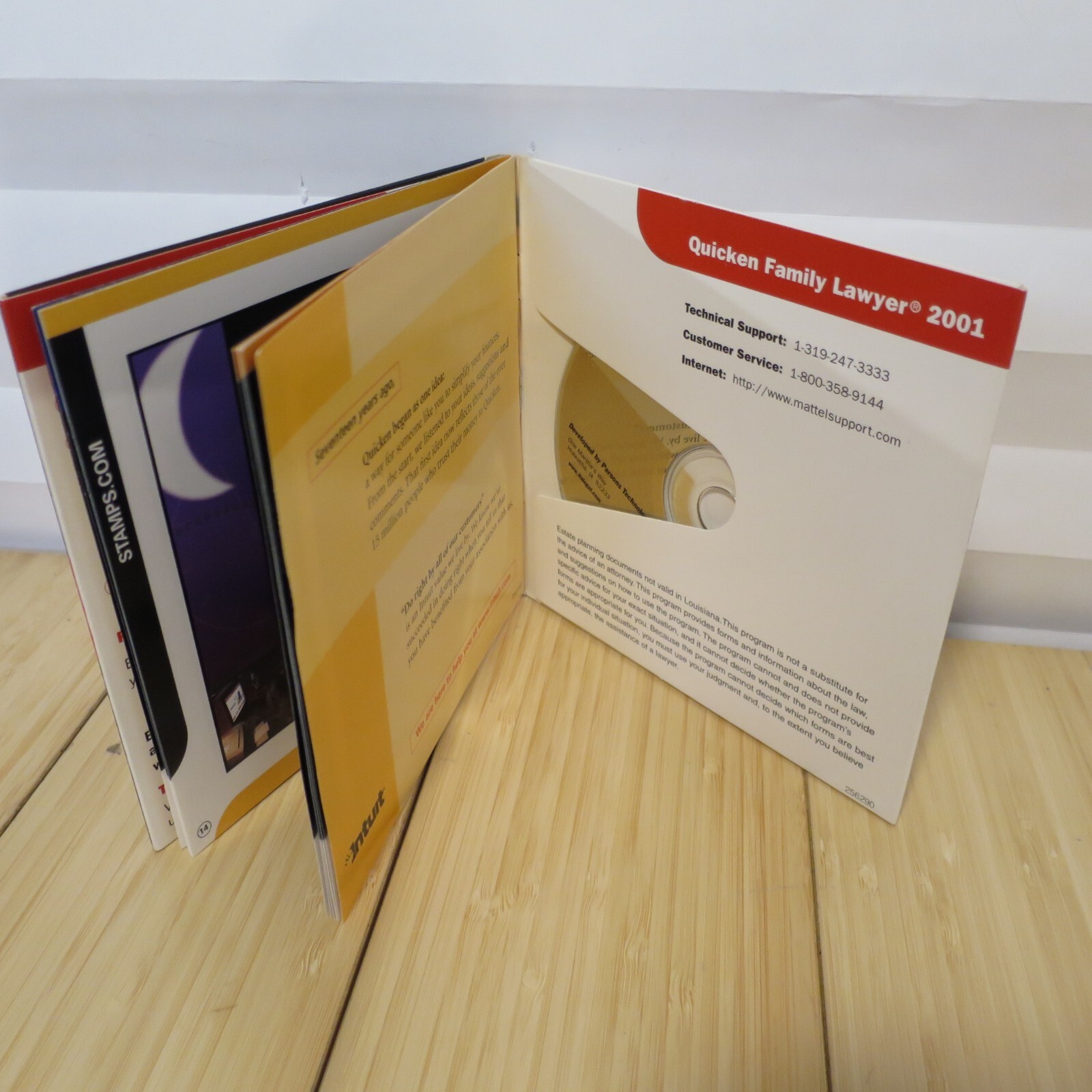 NOS Intuit Quicken 2001 Suite with 2001 Family Lawyer – Windows 95, 98, 2K, NT