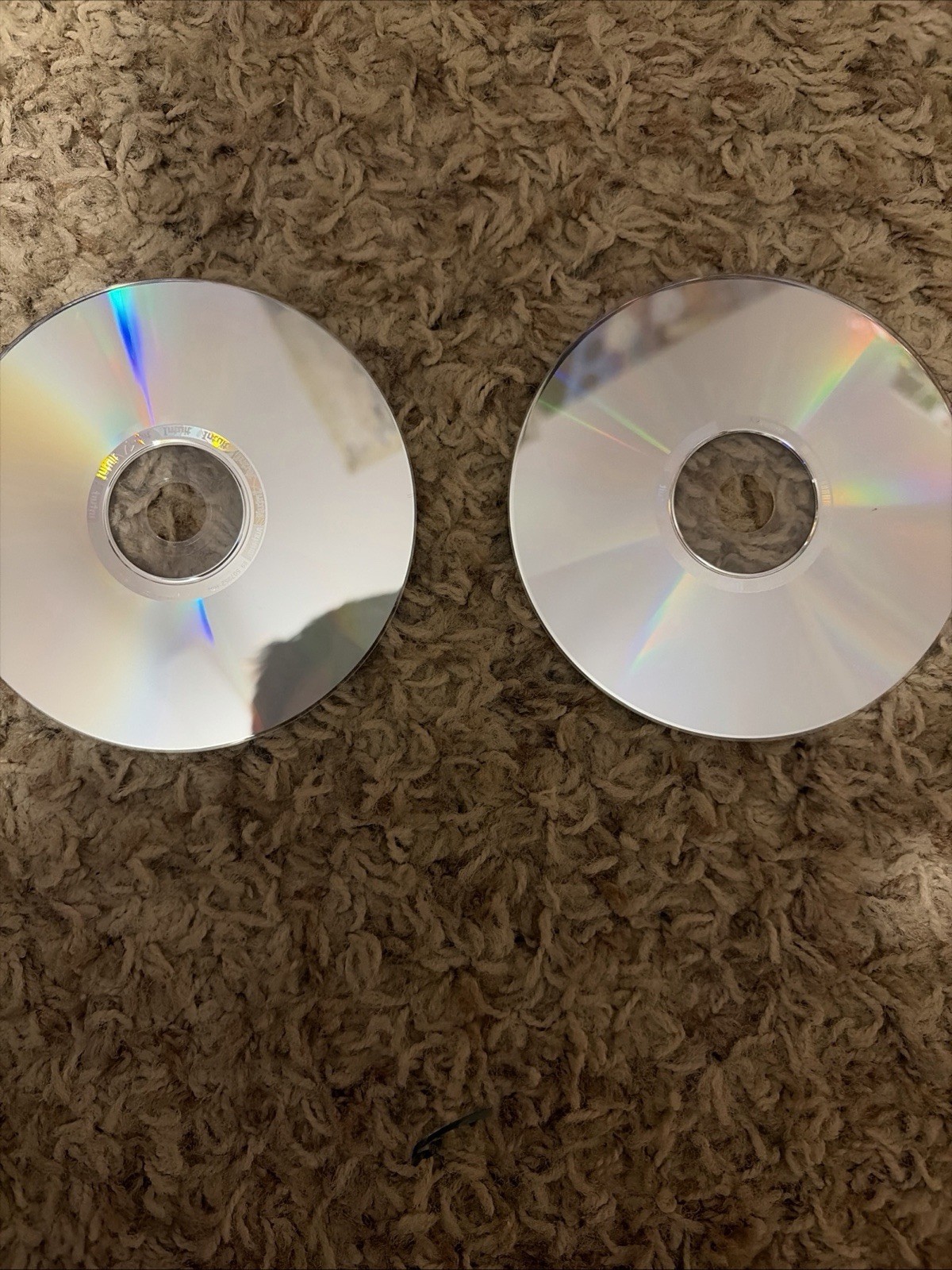 Intuit TurboTax Tax Deluxe + Investments & Rental Property Windows & Mac CD!