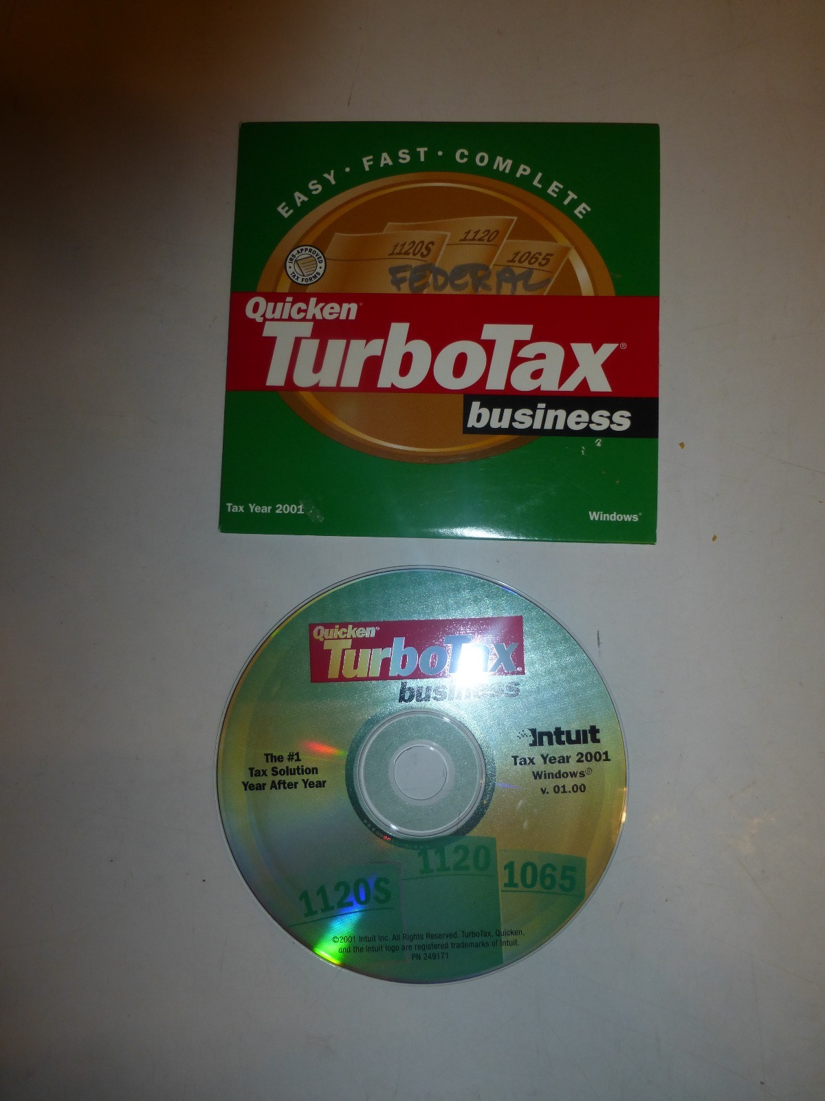 Intuit Turbo Tax 2001 Deluxe Federal Only, 1 CD for Windows B310