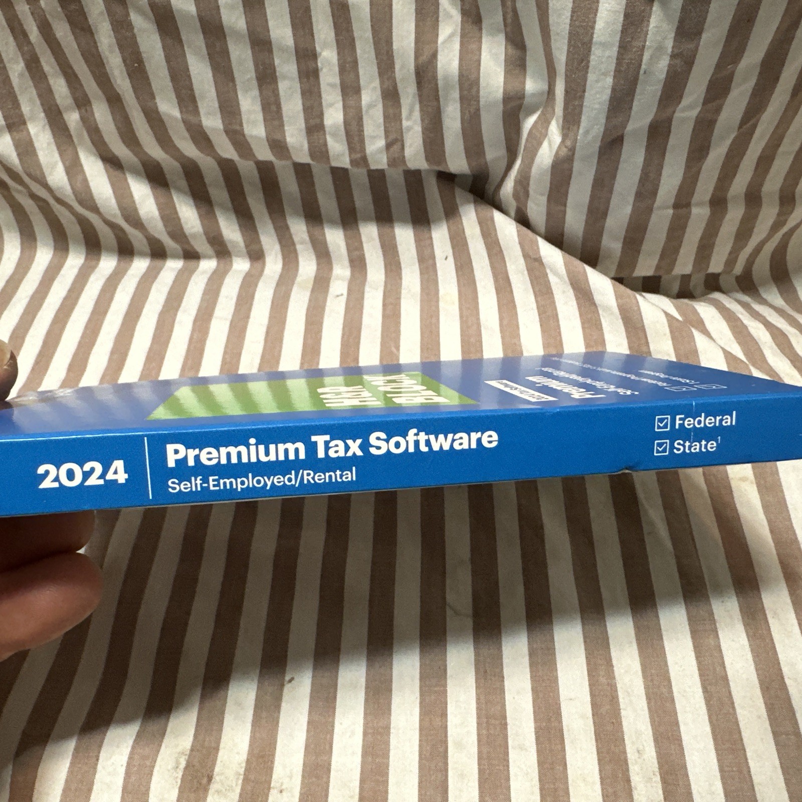 H&R Block Tax Software Premium 2024 PC/Mac Boxed Key Card USA like Turbotax HR