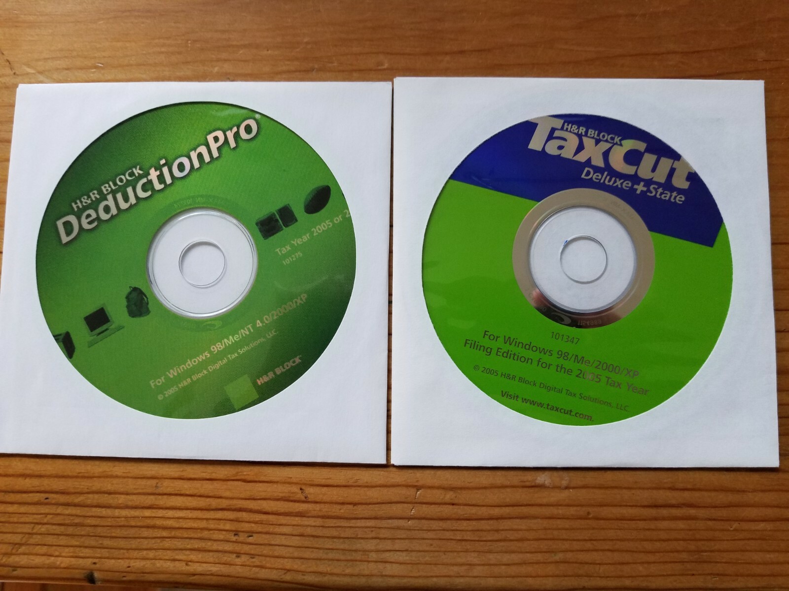 2005 H&R Block TAXCUT DELUXE+State & DEDUCTION PRO for Windows 98/Me/2000/XP