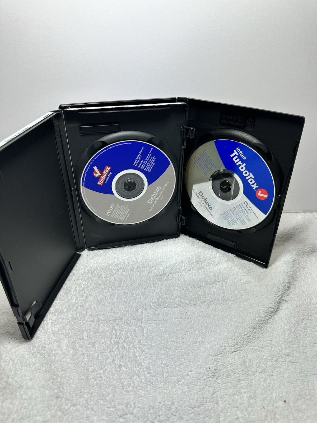 2 Lot of Intuit TurboTax Deluxe 2011 & 2013 Federal & State Returns CD Discs