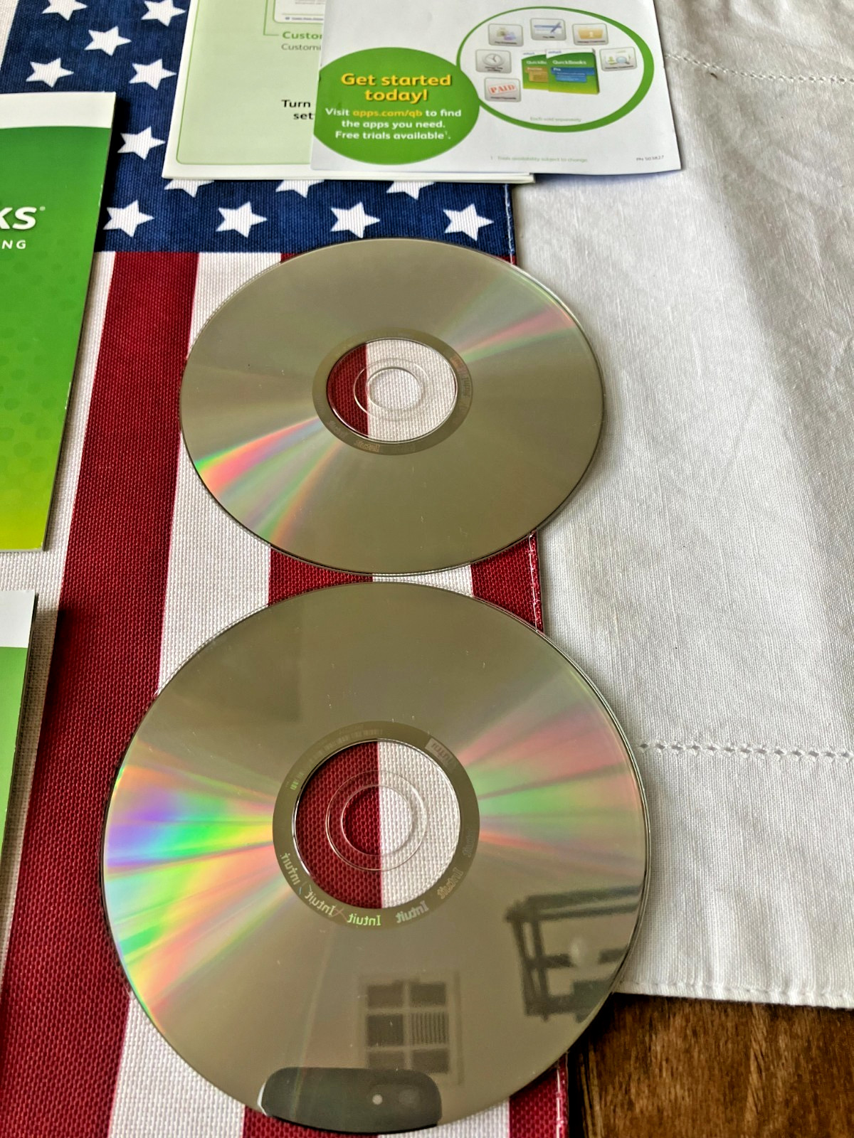 Intuit QuickBooks Pro 2013 Enhanced Payroll Value Pack w/ License Key