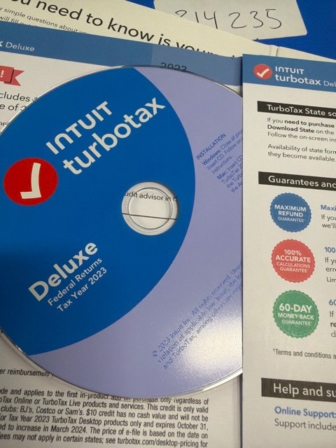 Intuit TurboTax Deluxe 2023 314235 Physical CD w/ license PC/MAC