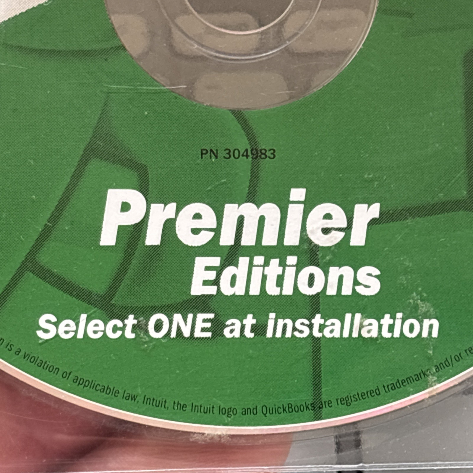 QuickBooks Premier Editions 2005 5 User CD for Windows With License And Key
