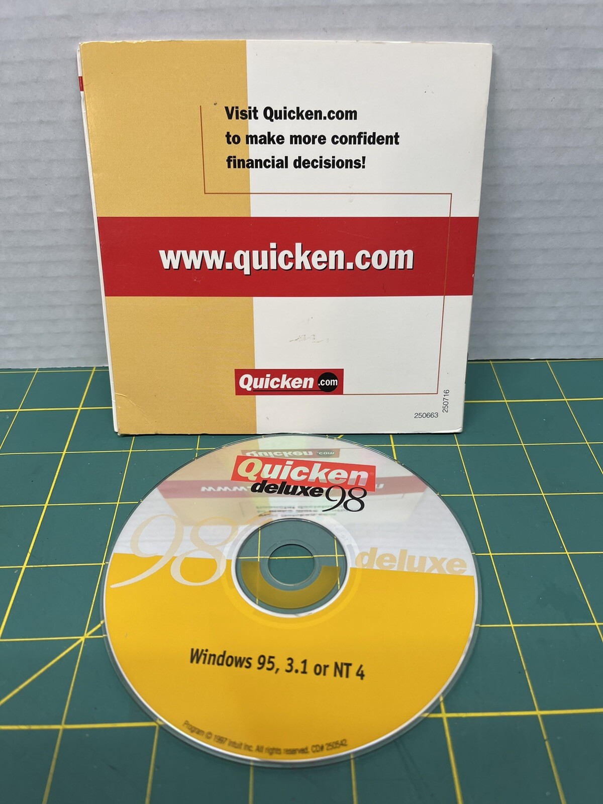 Quicken Deluxe 98Financial Software For Windows 95, 3.1 or NT 4