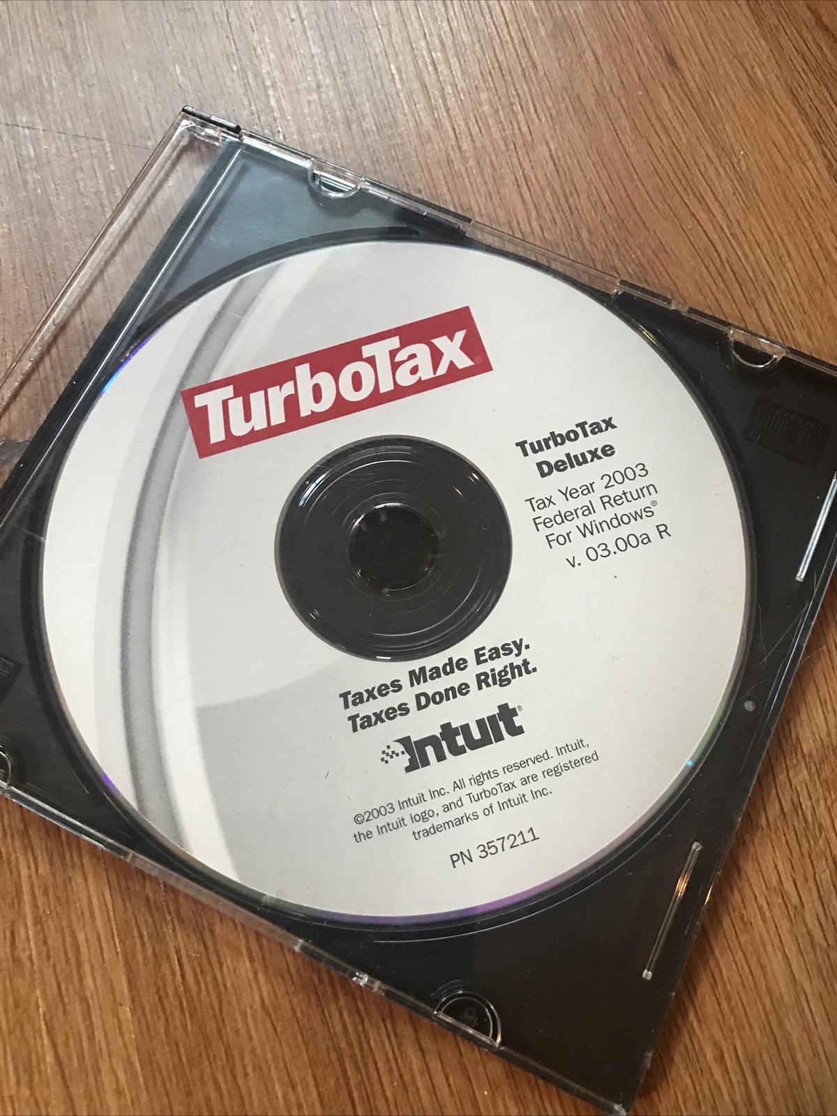 Turbo tax Deluxe Intuit 2003. Taxes made easy!! NO BOX