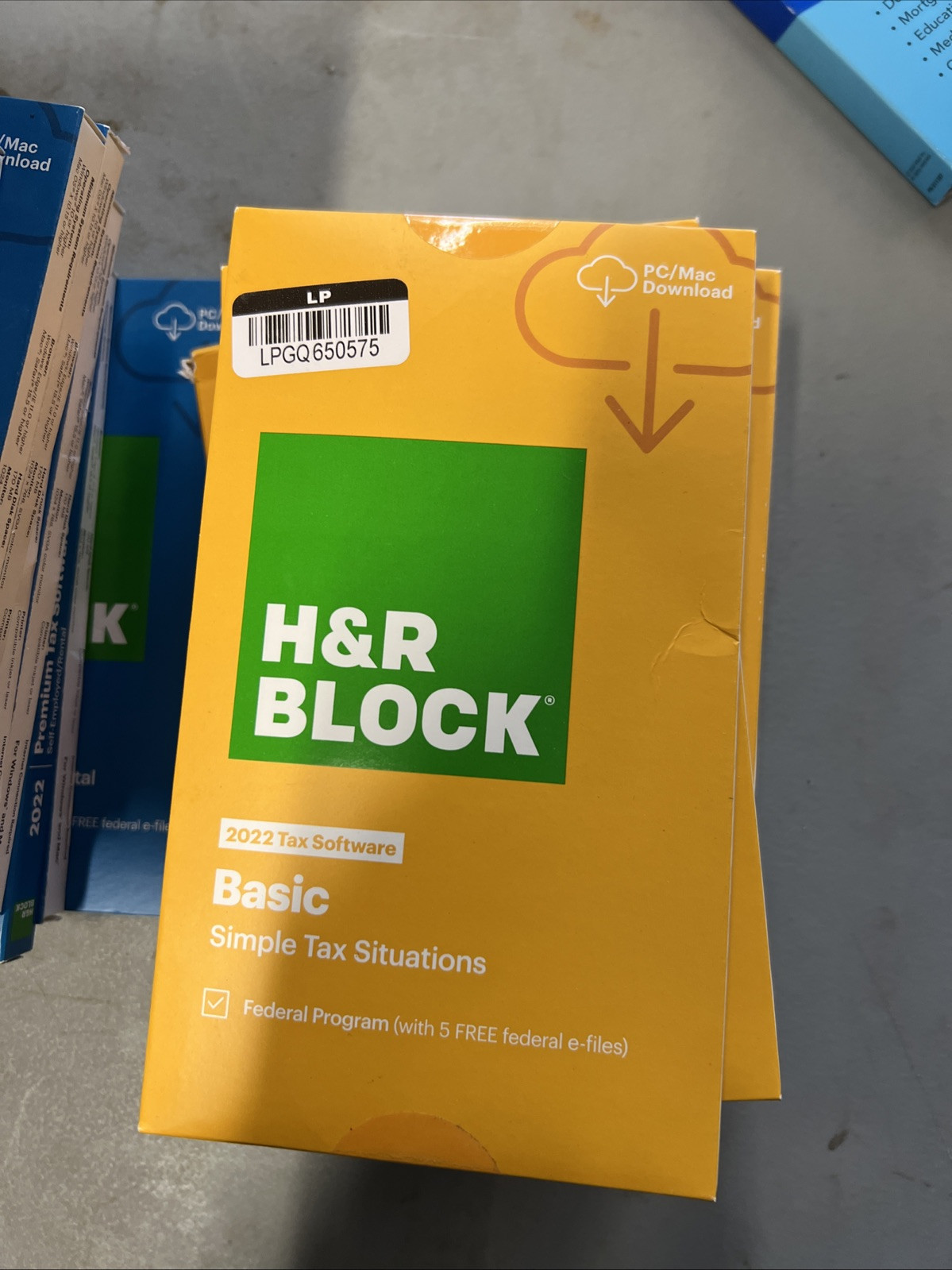 H&R Block 2022 Tax Software – Basic Simple Tax Situations PC/MAC ~ SEALED BOX