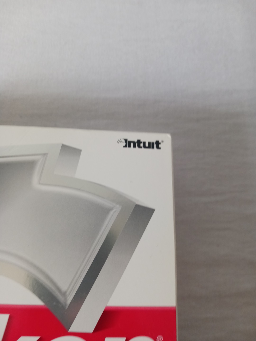 BRAND NEW FACTORY SEALED – Intuit Quicken 2003 Deluxe For Windows