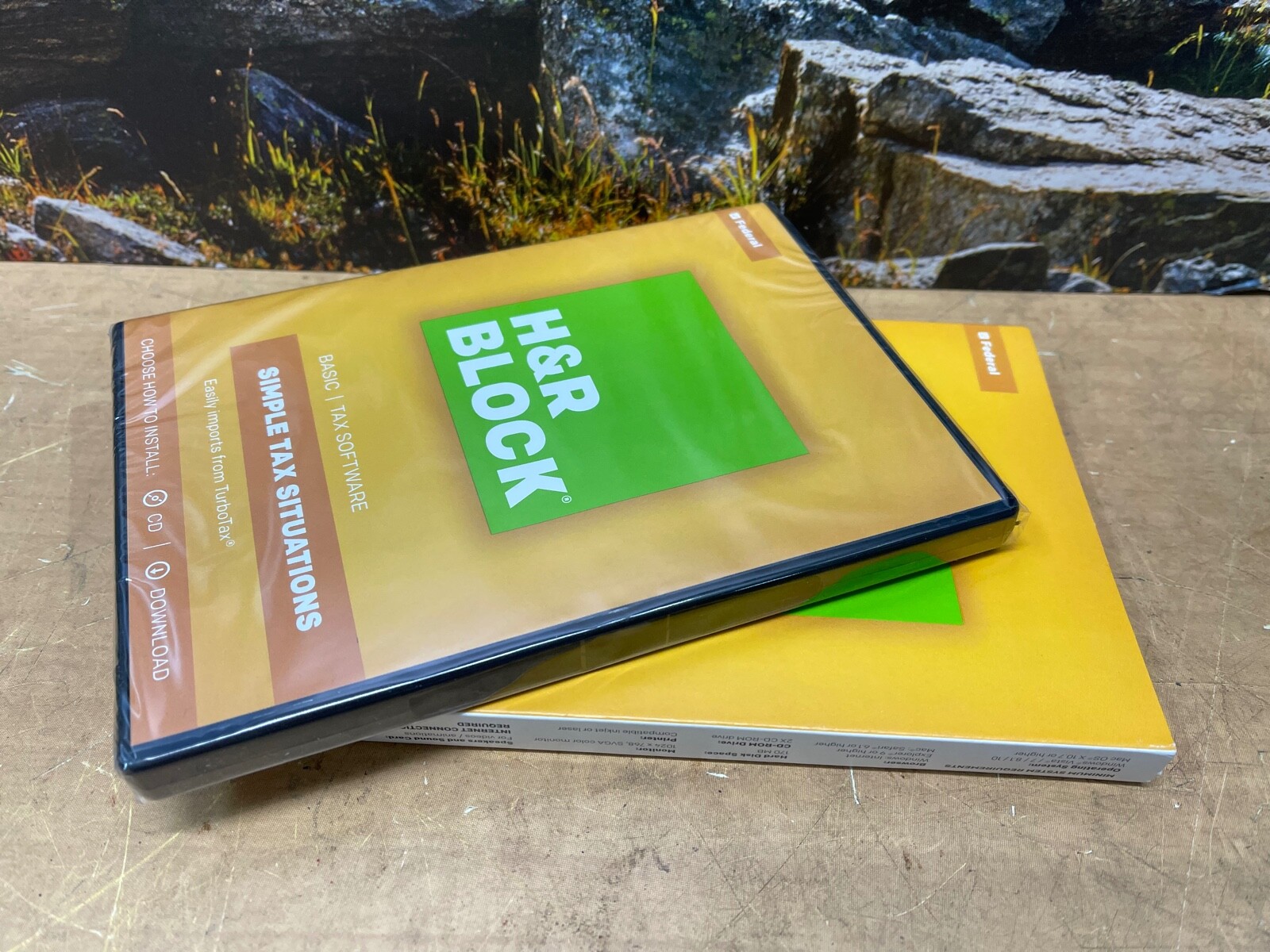 H&R Block Basic 2017 CD / Download BRAND NEW Sealed – PC / MAC Turbo Tax USA