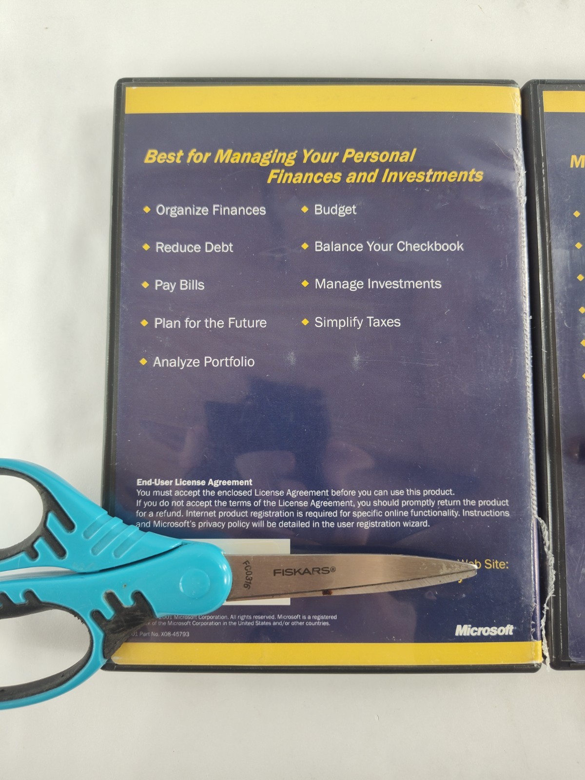 Microsoft Money 2002 Deluxe and Microsoft Money 2003 Deluxe for Windows