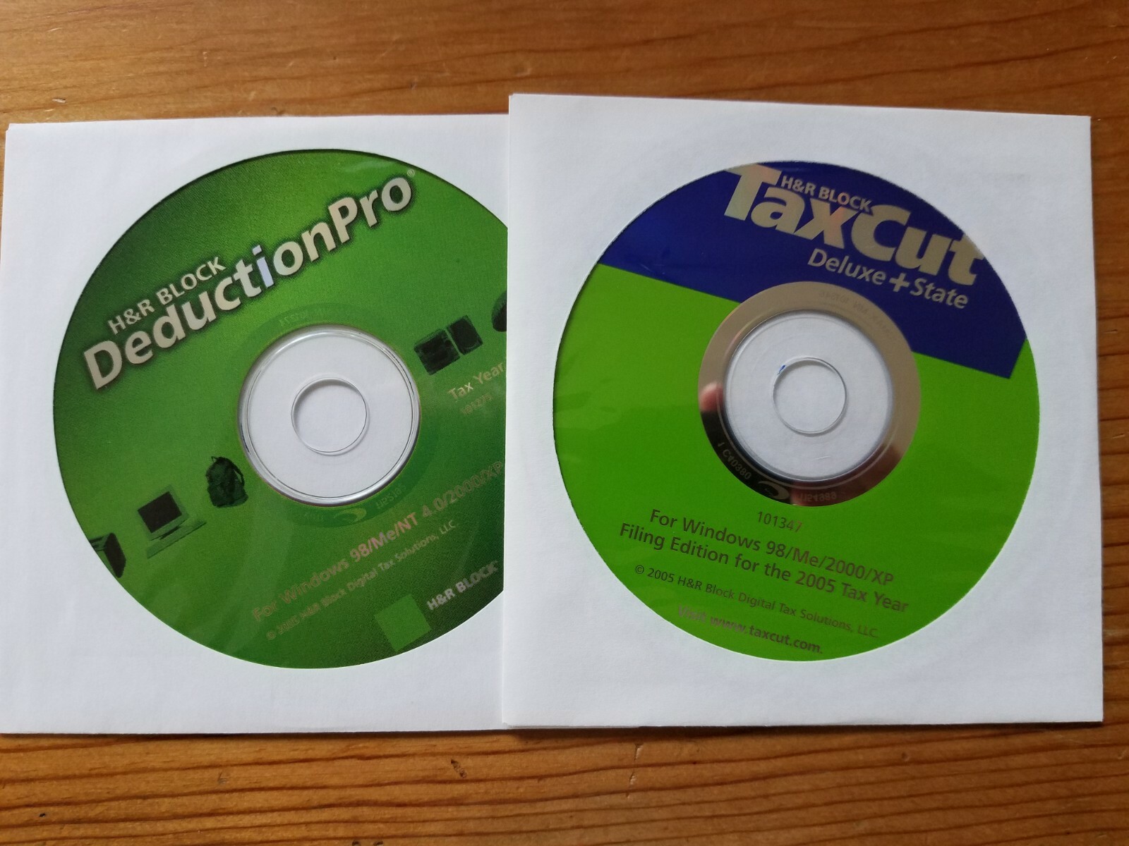2005 H&R Block TAXCUT DELUXE+State & DEDUCTION PRO for Windows 98/Me/2000/XP