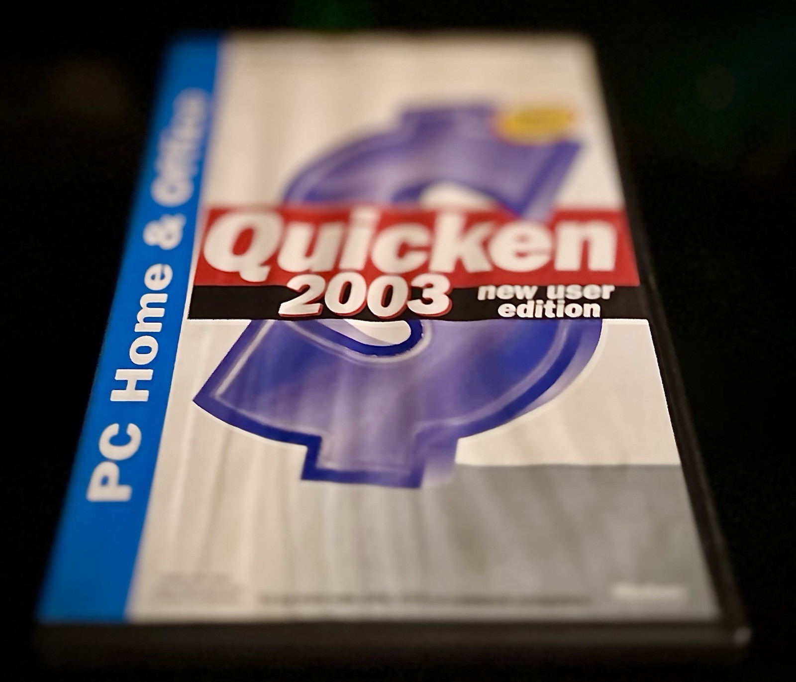 Intuit Quicken 2003 New User Edition Software CD-ROM WINDOWS 95 98 XP in Case