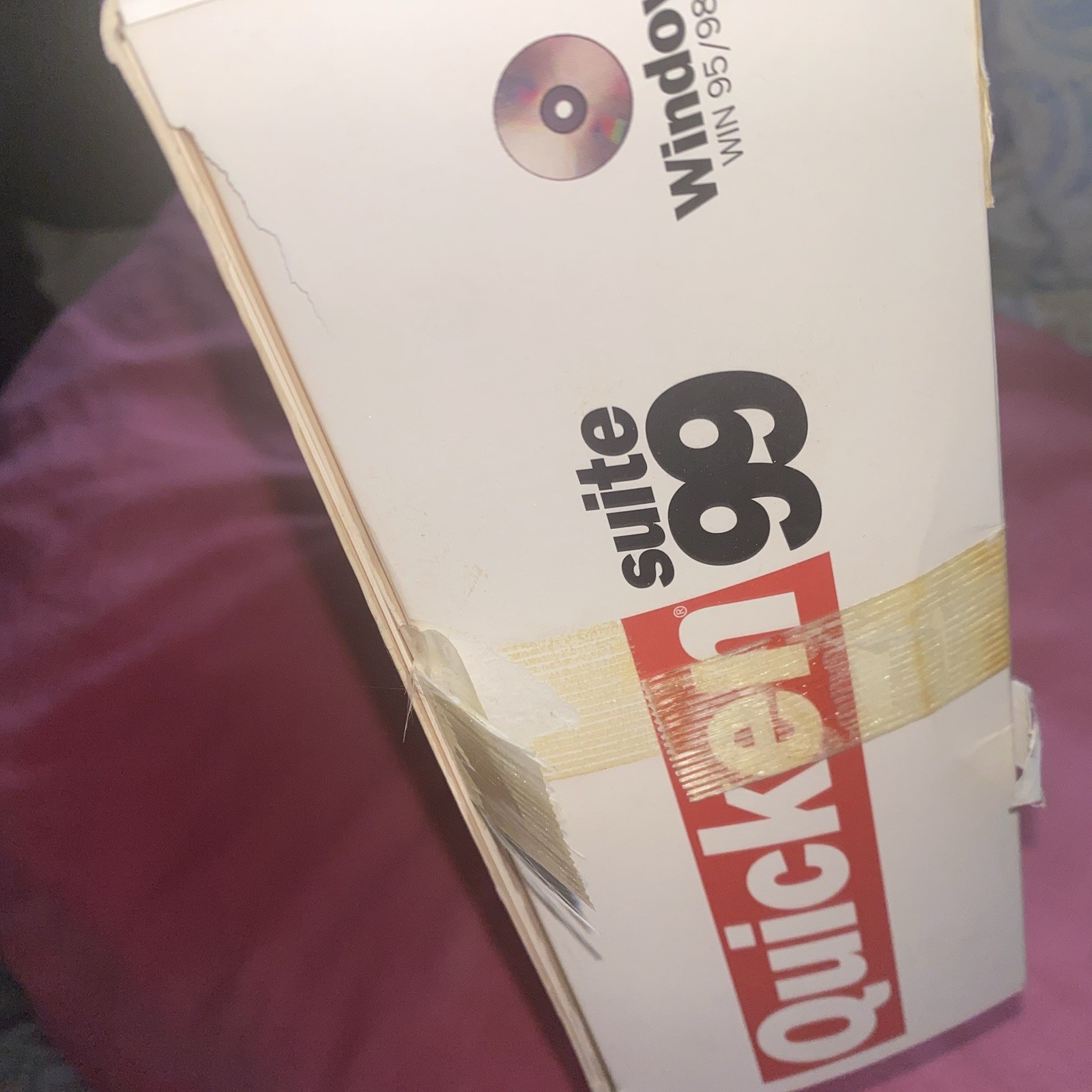 Quicken Suite 99 For Windows 95 / 98 / NT w/Family Lawyer & Financial Planner