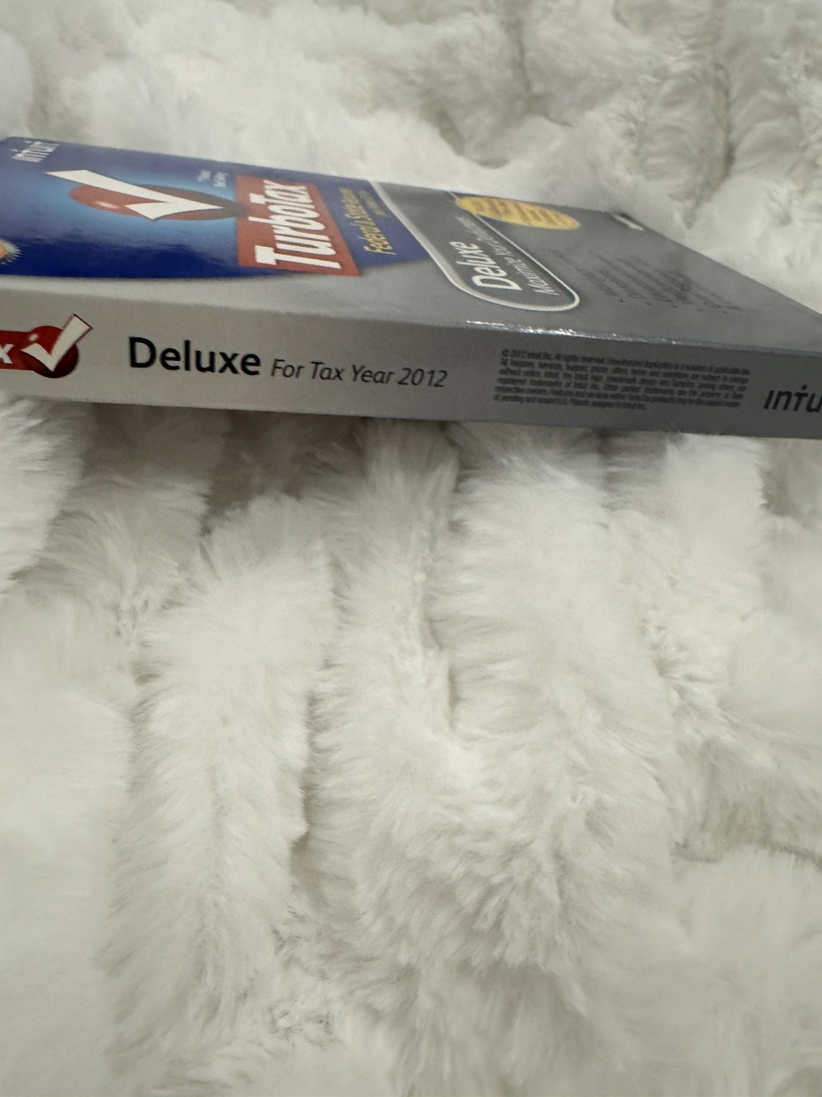 Brand New Turbo Tax Deluxe Federal & State Returns + Fed eFile CD fPC Mac Sealed