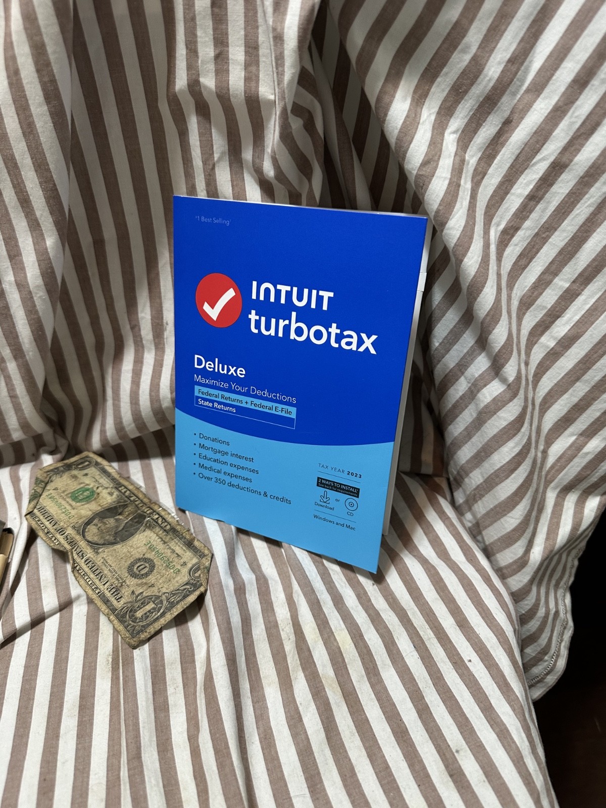 Intuit TurboTax Deluxe 2023 Federal w State Physical CD w license PC/MAC SEALED