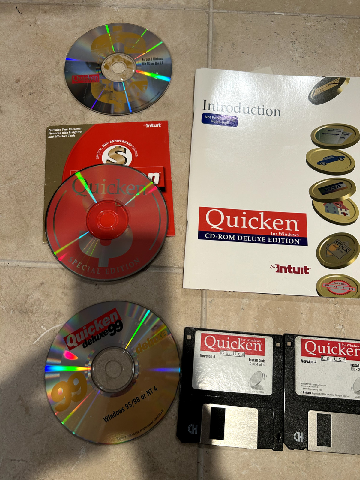 Quicken Basic ’98, Home & Busuness, ’98, ’99, & 2000 Finance Software Mixed lot