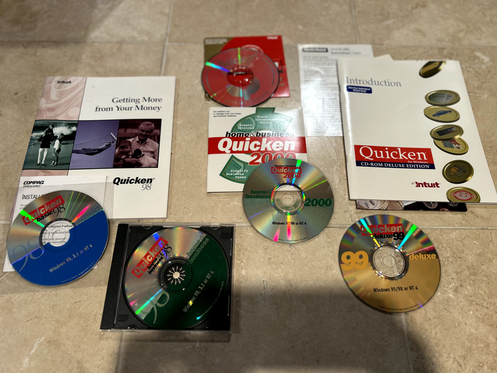 Quicken Basic ’98, Home & Busuness, ’98, ’99, & 2000 Finance Software Mixed lot