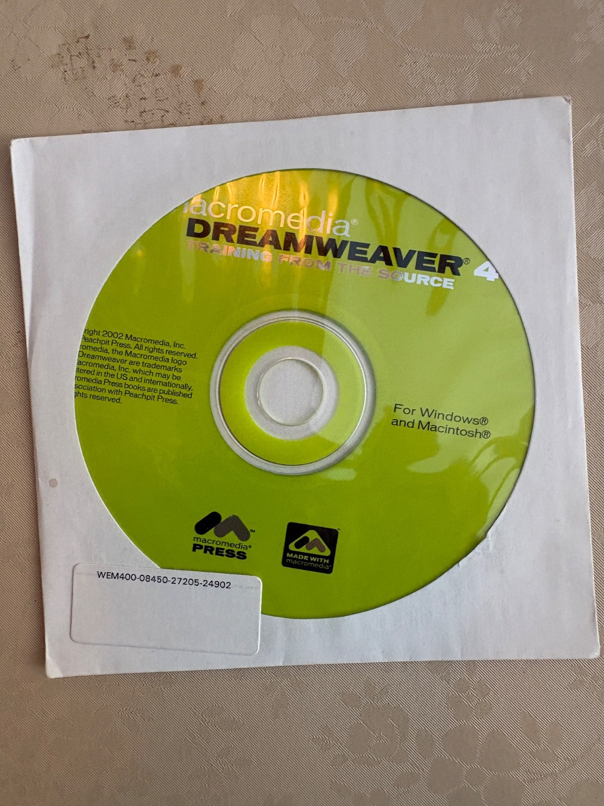 2002 DREAMWEAVER 4 MACROMEDIA WINDOWS & MACINTOSH TRAINING FROM THE SOURCE