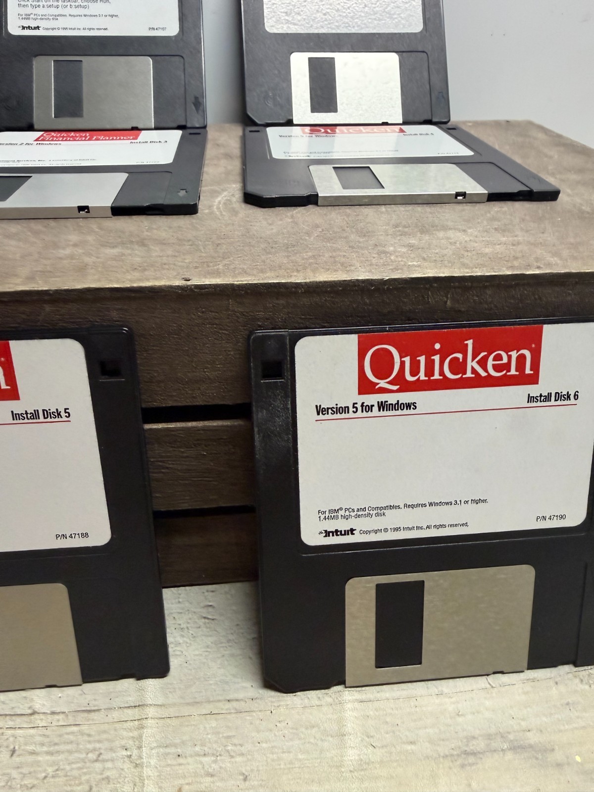 Quicken Version 5 For Windows 95 (Intuit, 1996) 3.5″ Floppy – Fast Ship