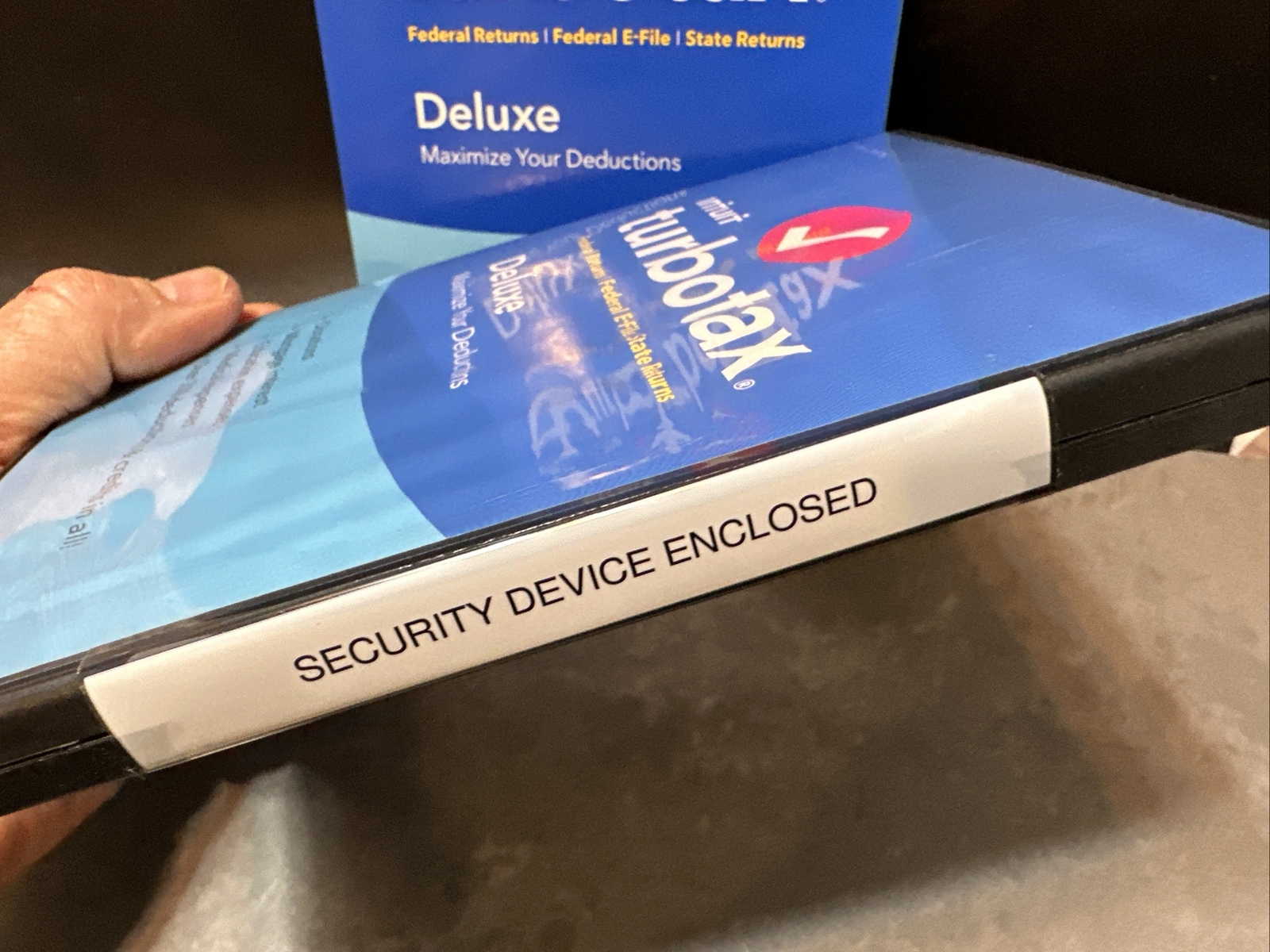 Turbotax 2016 Deluxe Federal + State CD version BRAND NEW SEALED lit Damage case