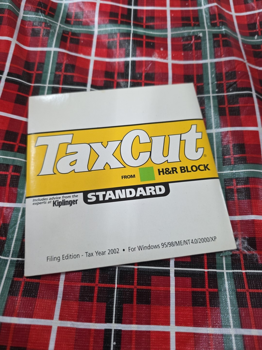 H&R Block TaxCut 2002 Standard. 2002 Tax Cut software. New.