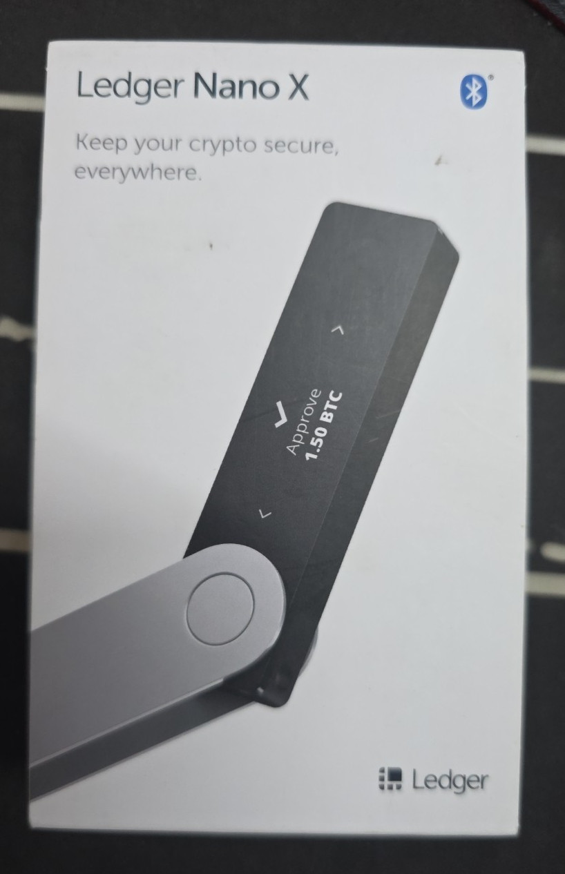 Ledger Nano X – Secure and Manage Your Crypto & NFTs – Black