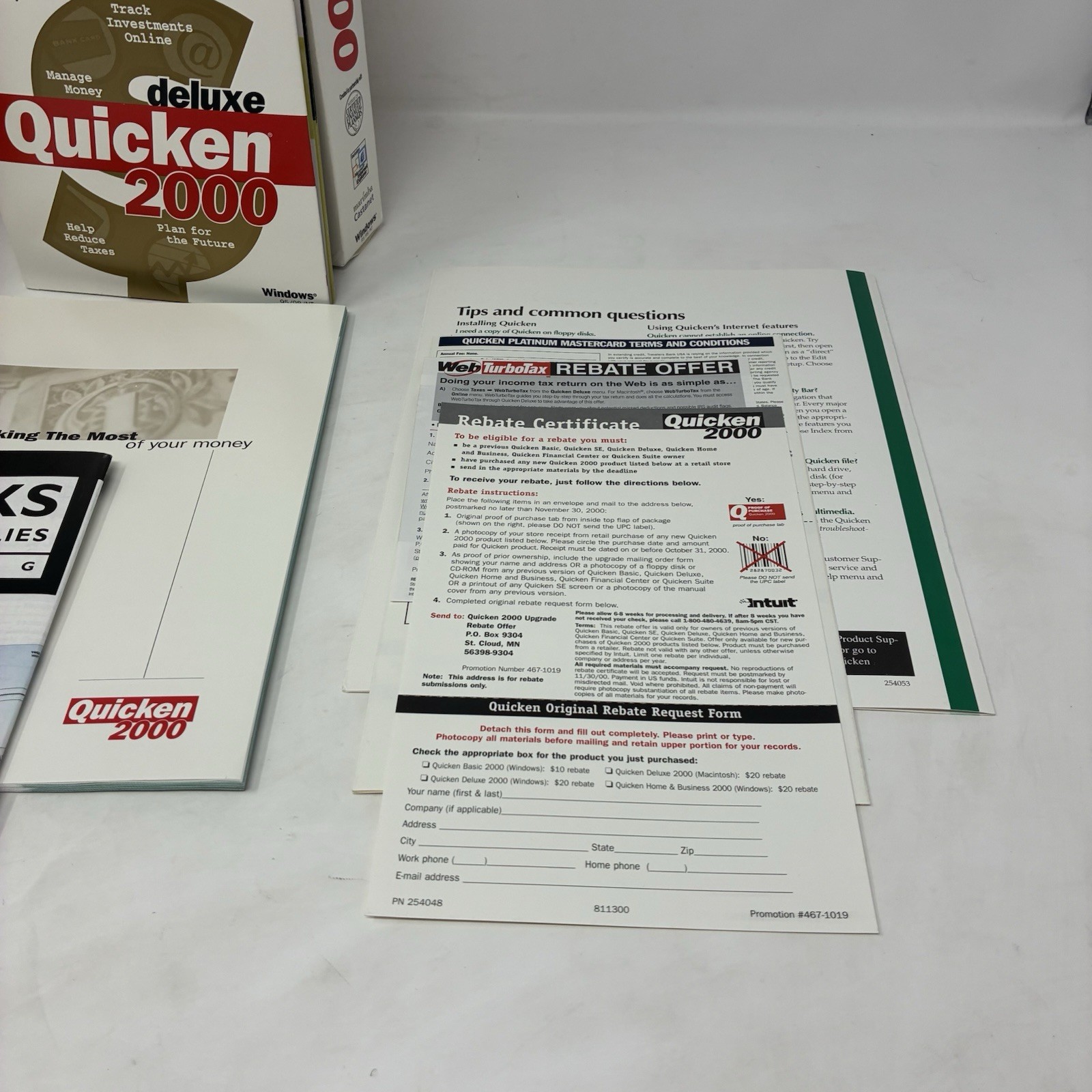 Deluxe Quicken 2000 Personal Financial Software Win 95 98 NT 4 Full Retail Box