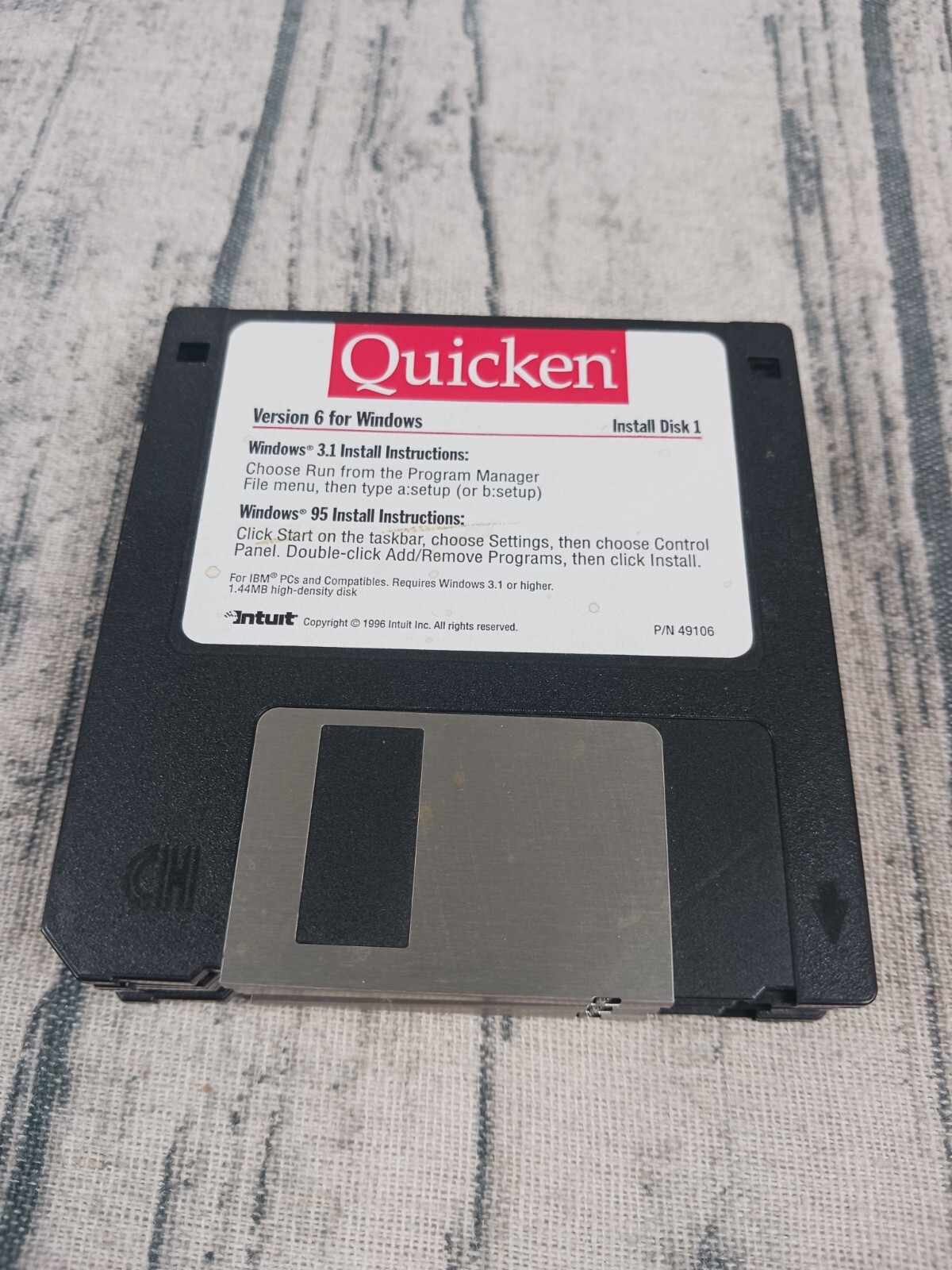 Quicken Version 6 For Windows 95 (Intuit, 1996) 3.5″ Floppy – Pre-Owned