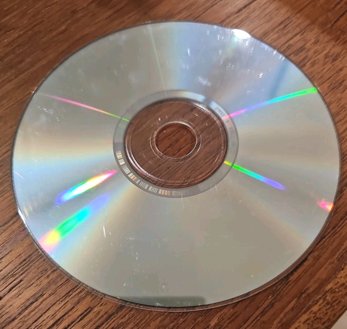 Microsoft Money 2003 Standard Personal Finance Software Disc Only for Windows PC