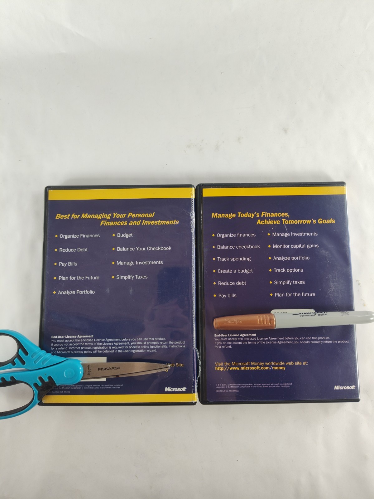 Microsoft Money 2002 Deluxe and Microsoft Money 2003 Deluxe for Windows